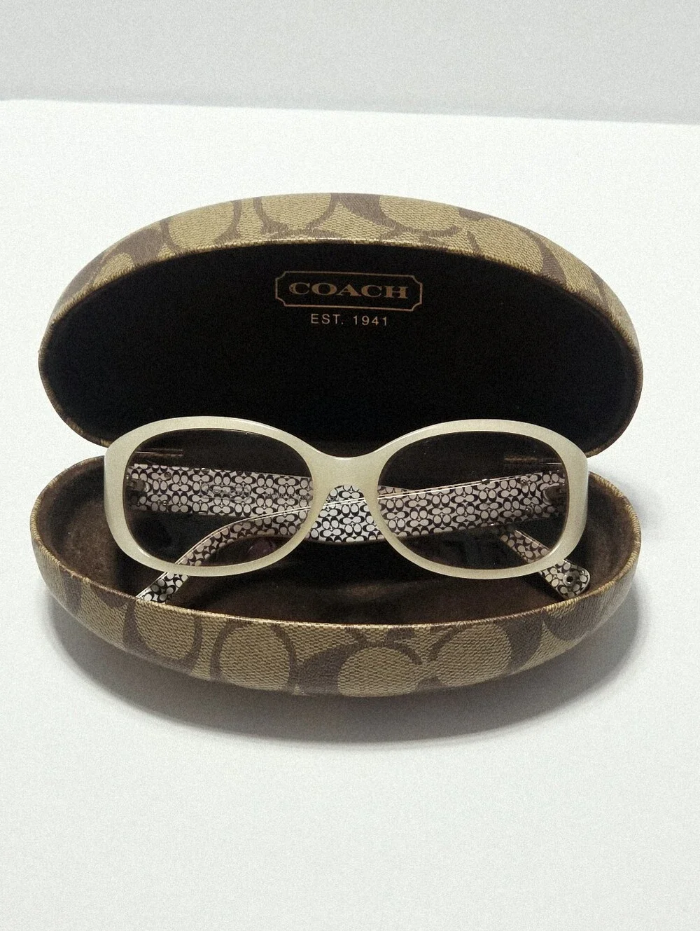 Coach HC8046 Ivory Signature Sunglasses with Case Women Authentic Used